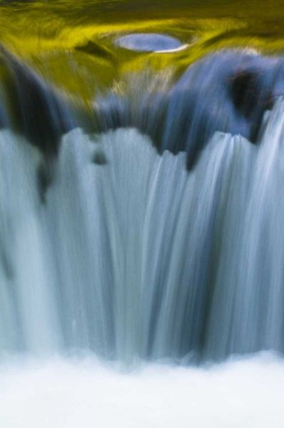 Oregon Reflections in waterfall on Sweet Creek